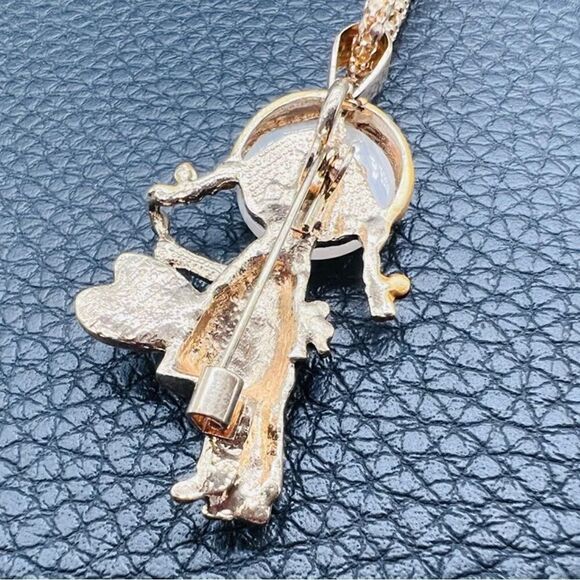 Enamel Little Girl Drawing Pendant Necklace/Brooch NWOT - Picture 3 of 3